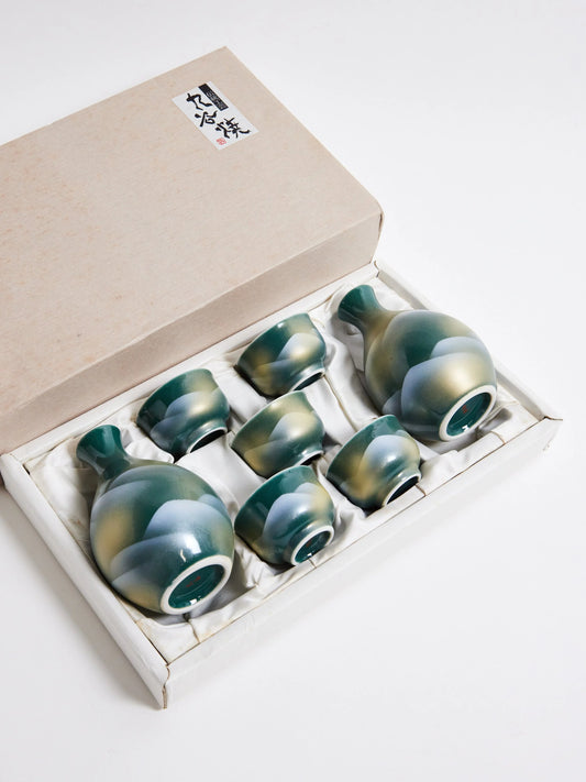 Kutani sake set