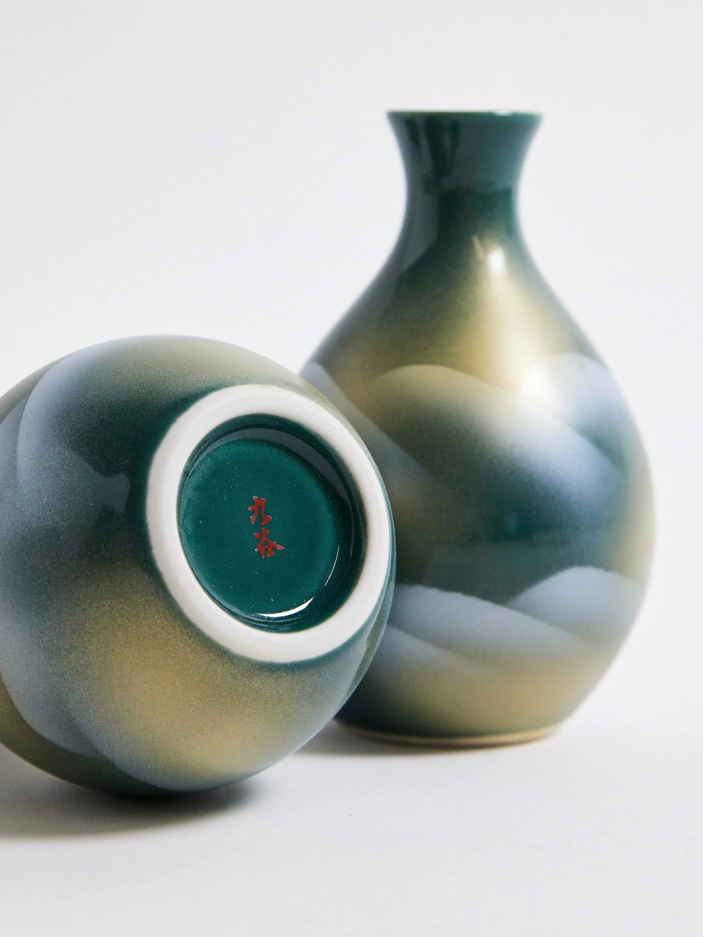 Kutani sake set