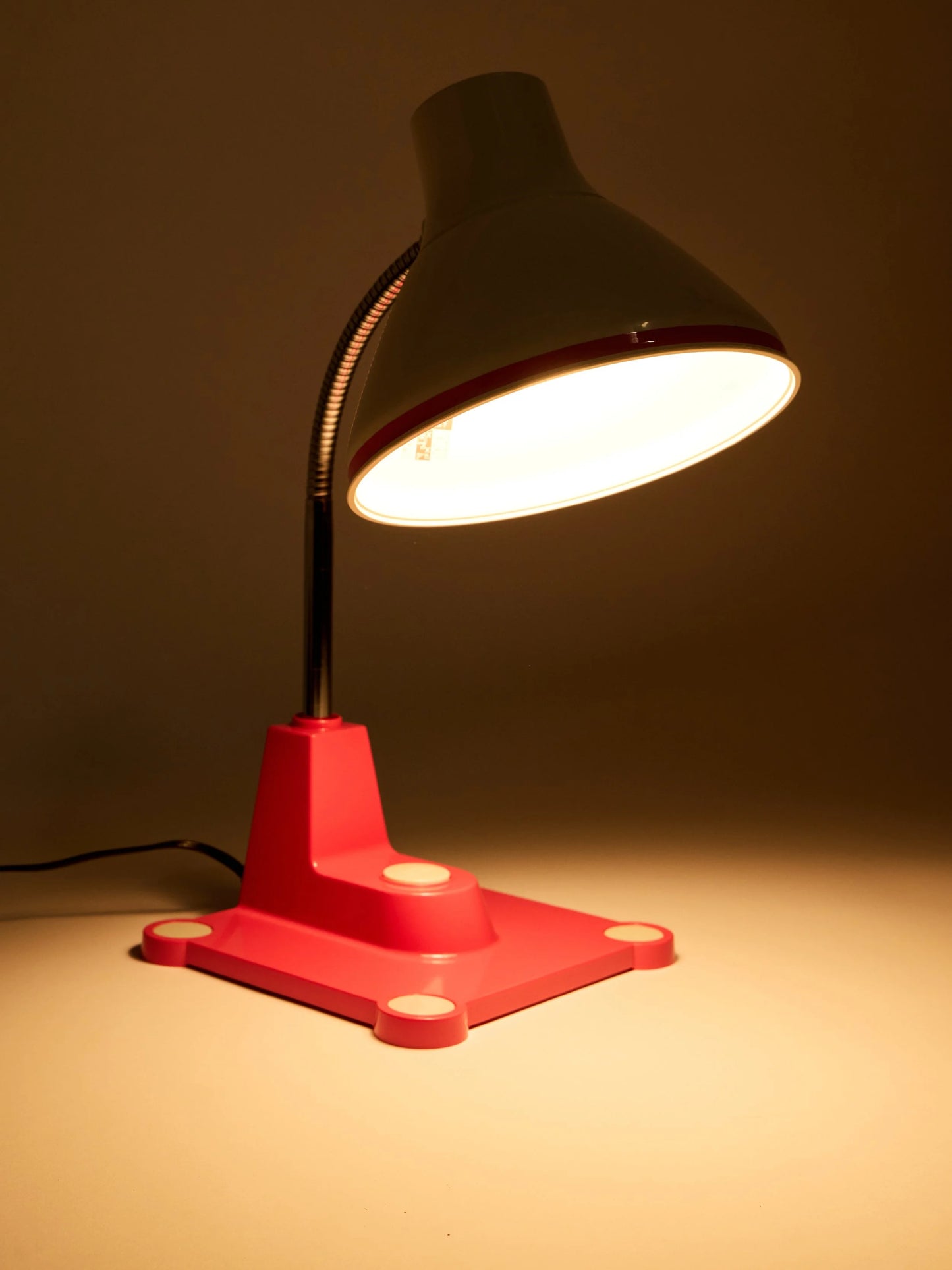 Hikari Lighting Pink Lamp