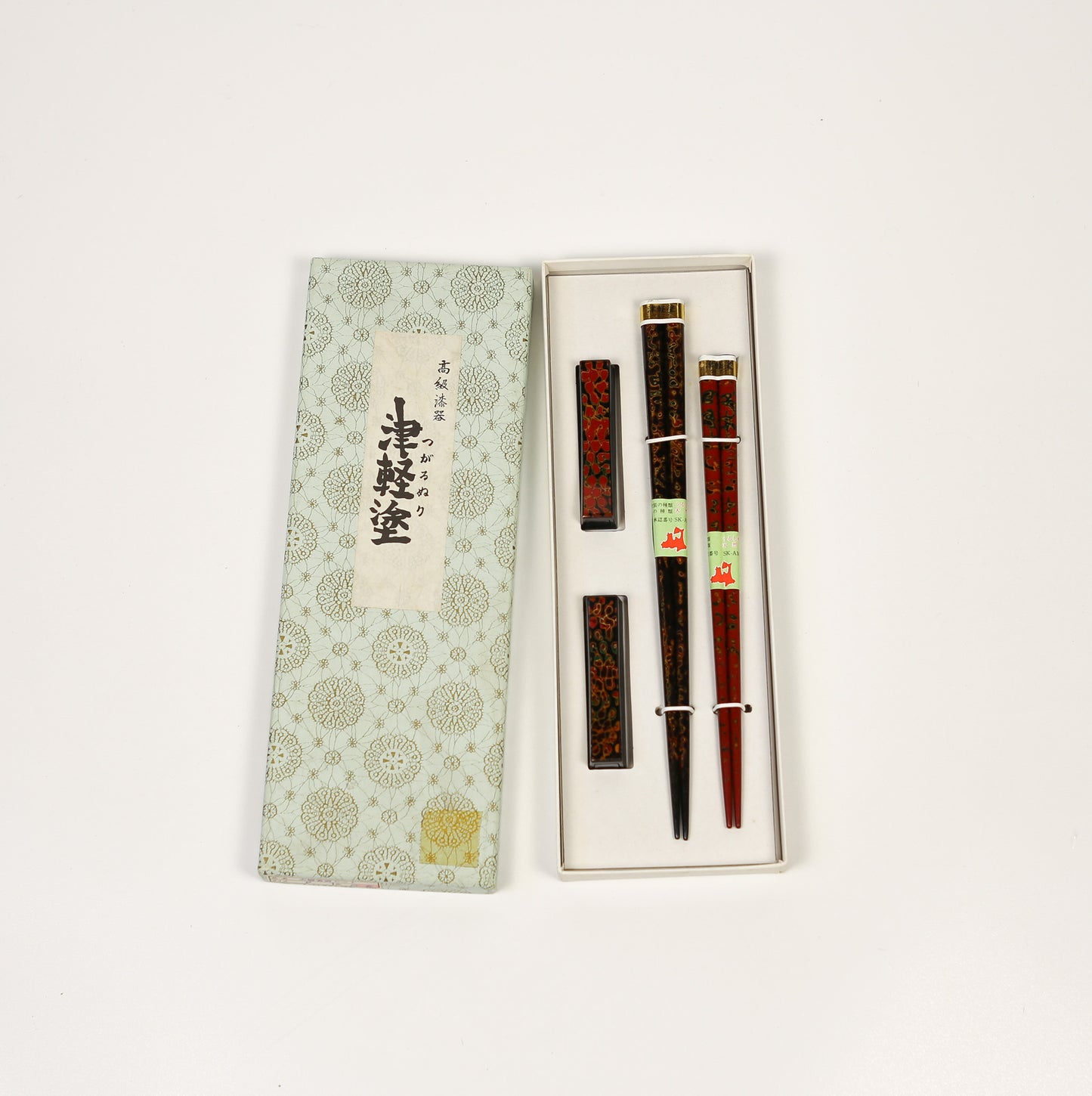 Tsugaru Nuri Lacquerware Couples Chopsticks & Rests Set