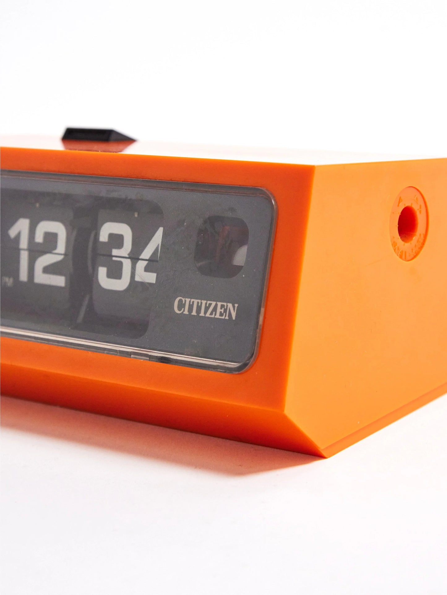 Orange retro flip clock